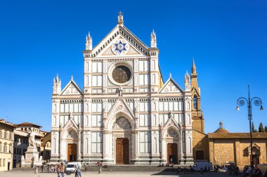 Santa Croce Piazza ve kilise