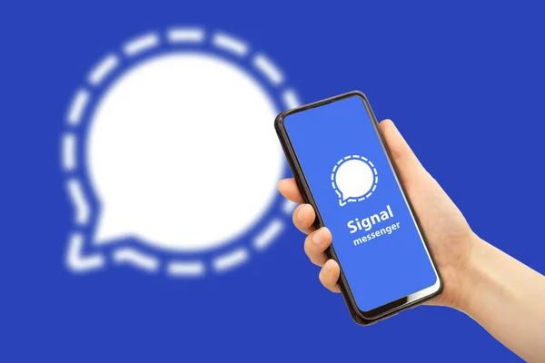 Signaal Boodschapper App Smartphone Scherm Met Messenger App Signal Hand — Stockfoto