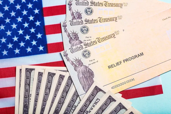 Amerikan doları geçmişi. Amerikan kurtarma planı, ABD yardım programı, uyaran kontrol ve 2021 yasası konsepti. Para, iş, kâr ve geçim kaynağı fikri 