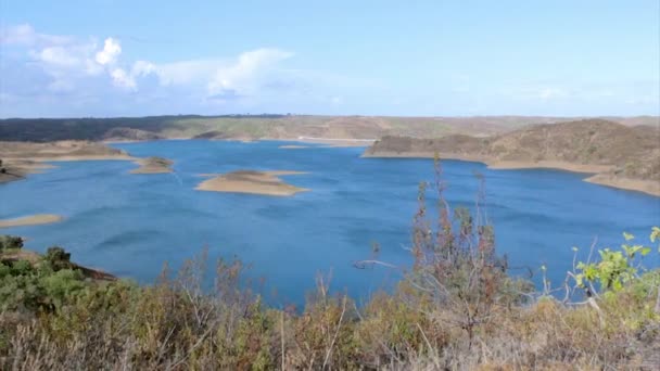 Algarve Vista da paisagem da barragem de Beliche (Portugal ) — Vídeo de Stock