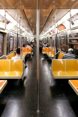 New York City - Eylül 01: Metro wagon üzerinde 01 Eylül 2013