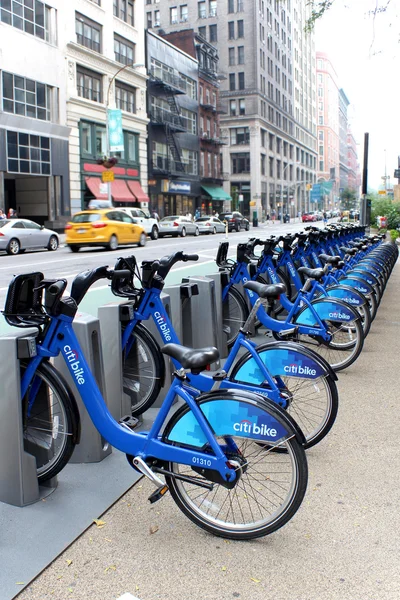 NUEVA YORK - 02 DE SEPTIEMBRE: Estación de acoplamiento Citi Bike en septiembre — Foto de Stock