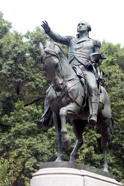 Equestrian statue of General George Washington — Stock Photo, Image