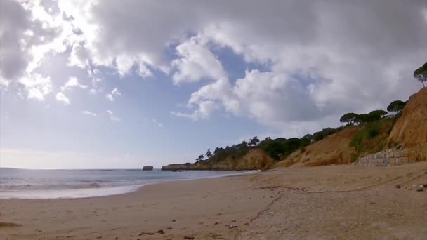 Algarve - západní pobřeží Atlantiku St. Eulalia Beach seascape timelapse — Stock video