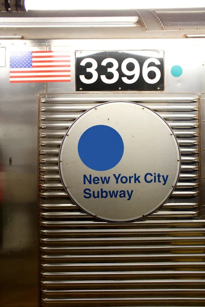 NEW YORK CITY - Subway station — Stock Photo, Image