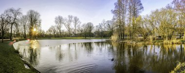 Gölet panoramik manzara fotoğraf Vondelpark, Amsterdam.