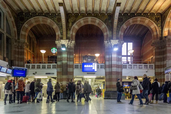 Hlavní nádraží na 07 února 2015 v Amsterdamu. — Stock fotografie