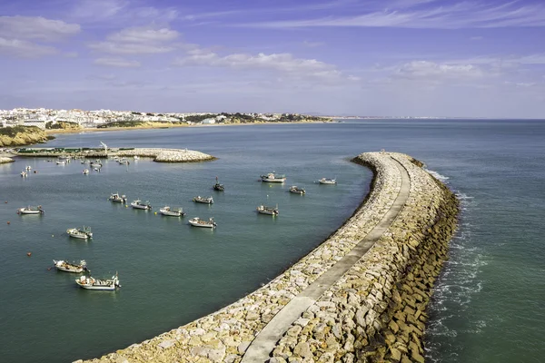 Pescadores de Albufeira Marina e praia, Algarve . — Fotografia de Stock