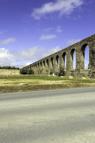 Agua de Prata Aqueduct (Aqueduct of Silver Water) in Evora, Port — Stock Photo, Image