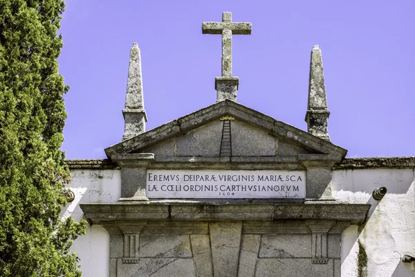 Szczegóły wpisu klasztor Santa Maria Scala Coeli, popularnie zwane Cartuxa klasztoru, budynek sakralny w 8 grudnia 1587, znajduje się w miejscowości Évora, Alentejo, Portugalia. — Zdjęcie stockowe
