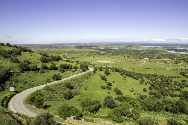 Kasaba Monsaraz, Guadiana sağ marjı üzerinden görüntülemek