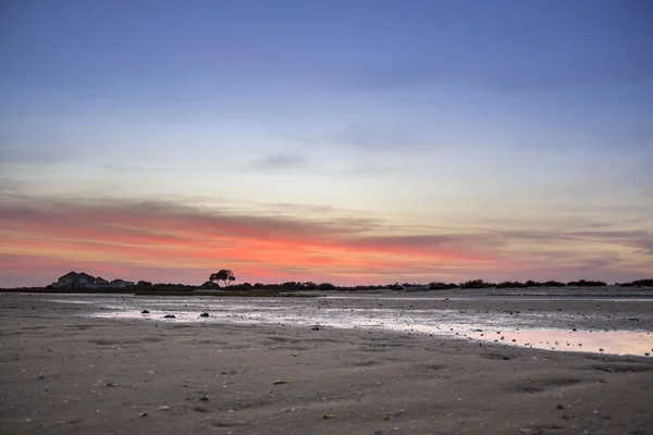 Algarve Cavacos playa crepúsculo paisaje en los humedales de Ria Formosa — Foto de Stock