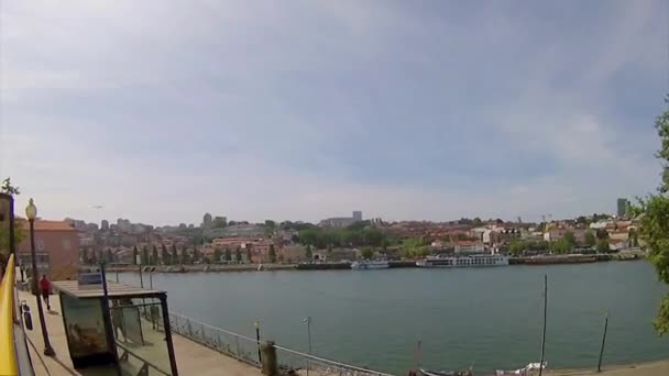 Porto, portugal - 05. Juli 2015: porto tour bus panorama — Stockvideo