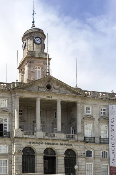 Porto, Portugal - 04 juli 2015: The Palacio da Bolsa (Stock Ex — Stockfoto