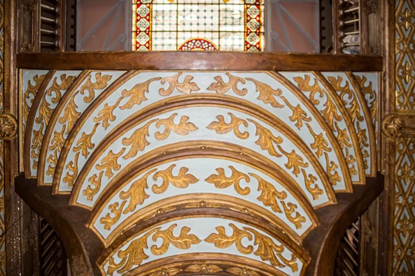 PORTO, PORTUGAL - JULY, 04: Famous bookstore Livraria Lello interior detail, — Stock Photo, Image