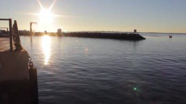 Ria Formosa sulak doğal Park, Algarve OLHAO eğlence bağlantı noktası dalgakıran tekne görünümü