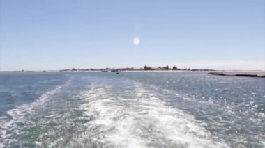 Tekne gezisi kalkış Armona Island, Ria Formosa sulak doğal park, Algarve.