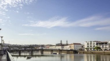 Tavira şehir Gilao Nehri su timelapse manzaralı, Algarve ünlü hedef. Portekiz