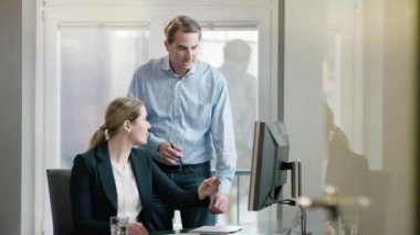 veri tartışırken Meslektaşlarımız