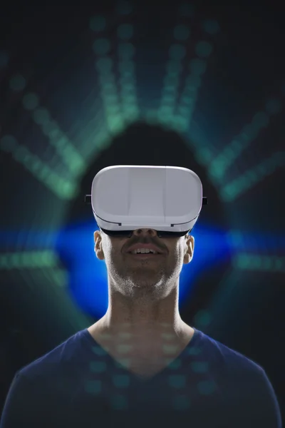 Man with VR headet — Stock Photo, Image