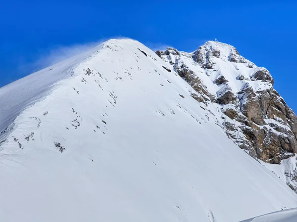 Puncak Gunung. Titlis di Pegunungan Alpen Swiss . — Stok Foto