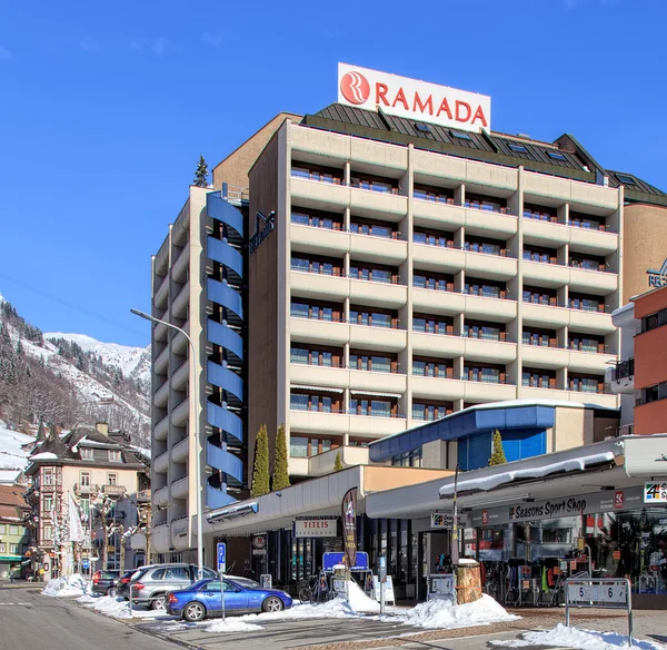 Hotel Ramada building in Engelberg, Switzerland — ストック写真