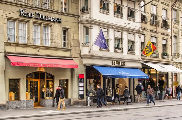 Stores on Theaterplatz square in Bern, Switzerland — Zdjęcie stockowe