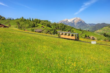 Stanserhornbahn füniküler tren vagon