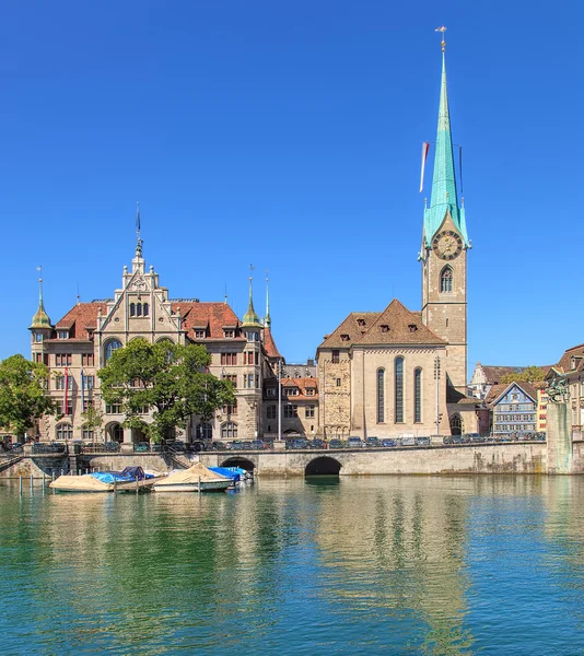 Zürcher Rathaus und betrügerische Dombauten — Stockfoto