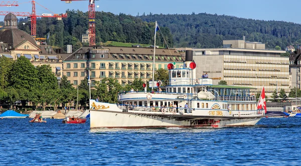 "Stadt Zurich "schip aan het meer van Zürich — Stockfoto