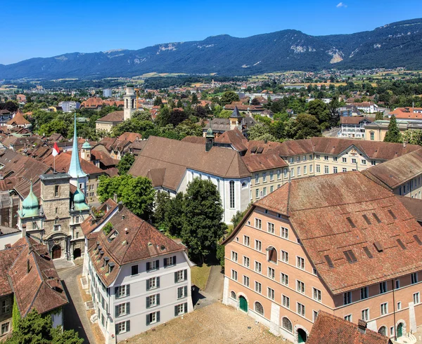 Nézd a Solothurn város, a toronyból a Szent Ursus-székesegyház — Stock Fotó