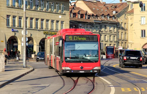 Tráfico en la plaza Casinoplatz en Berna, Suiza —  Fotos de Stock