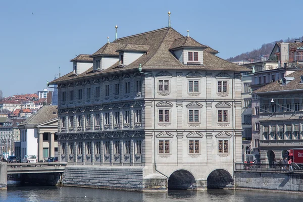 Rathaus Zurich içinde bina