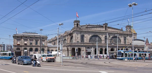 Zürih'te Bahnhofplatz Meydanı — Stok fotoğraf