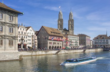 Zürih, Limmat Nehri ve Limmatquai'de quay