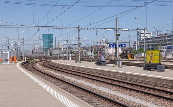 View from the Zurich main railway station platform — Stock Photo, Image