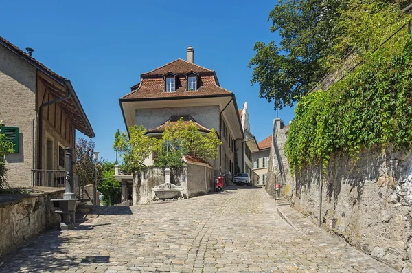 Calle en el casco antiguo de Thun —  Fotos de Stock