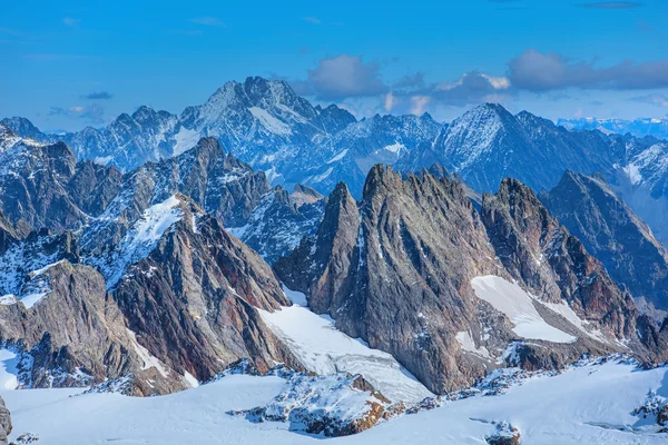 Widok w szwajcarskich Alpach — Zdjęcie stockowe