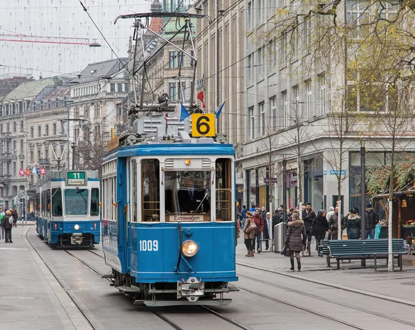 Zabytkowy tramwaj czas w Zurychu — Zdjęcie stockowe