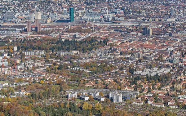チューリッヒ市ユトリベルク山からの眺め — ストック写真