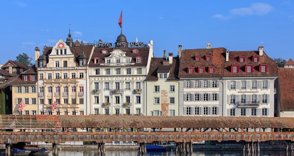 Edifici nel centro storico di Lucerna — Foto Stock