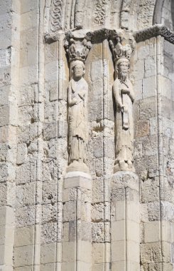 Romanesk sütunları segovia, İspanya