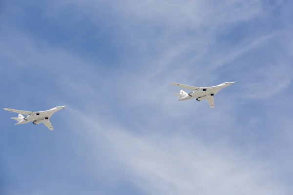 Сверхзвуковые стратегические бомбардировщики Ту-160 (Белый лебедь) ) — стоковое фото