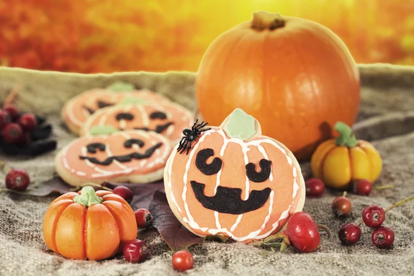 Halloween decor pumpkin cookies — Stock Photo, Image