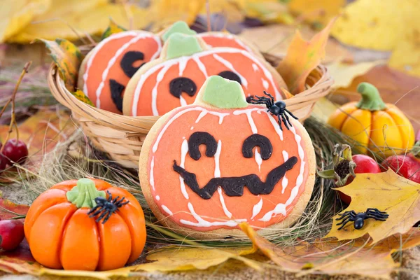 Halloween decor pumpkin cookies — Stock Photo, Image