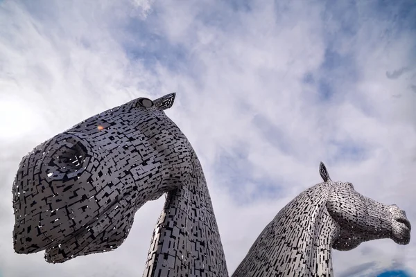 Kelpies 馬の頭の彫刻 — ストック写真