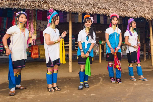 Karen tribal girls from Padaung — Stock Photo, Image