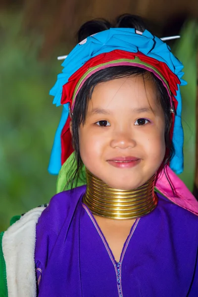 Karen tribal girl from Padaung long neck hill tribe village — Stock Photo, Image