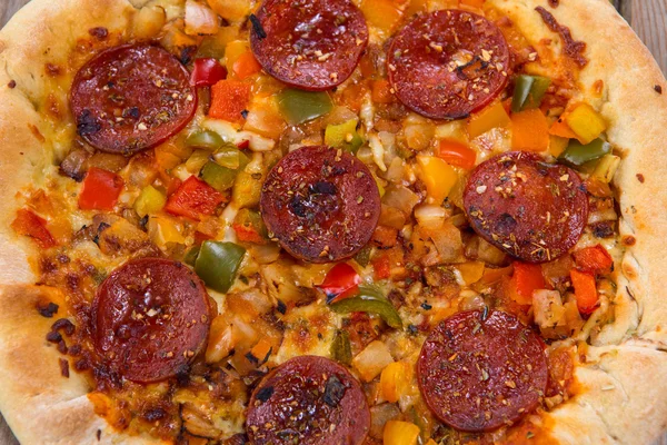 Delicious baked salami pizza — Stock Photo, Image