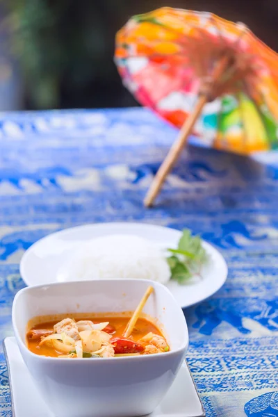 Tom Yum Goong soup - Thai the most famous dish — Stock Photo, Image